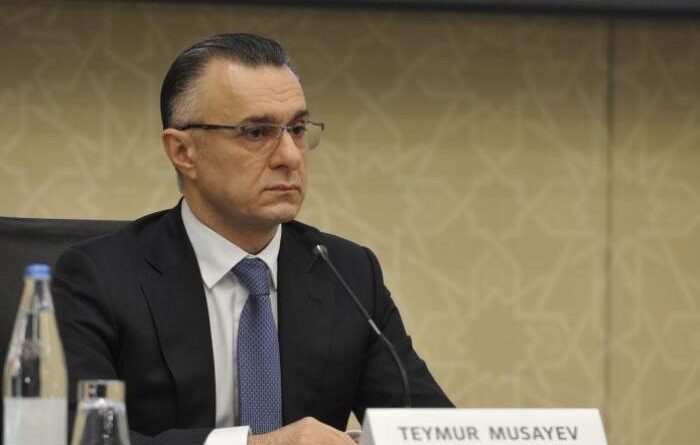 Azərbaycanın səhiyyə naziri məhkəməyə verildi