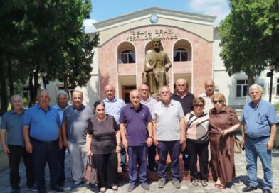 Müsavat rəhbərliyi Zaqatalada Rəsulzadənin heykəlini ziyarət etdi