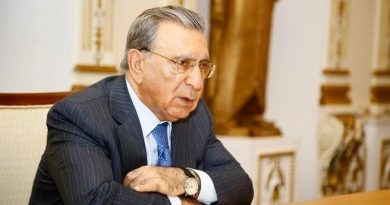 “Ramiz Mehdiyev vəkilləri vasitəsilə hərəkətə keçib” – KİV “Ramiz Mehdiyev vəkilləri vasitəsilə hərəkətə keçib” – KİV