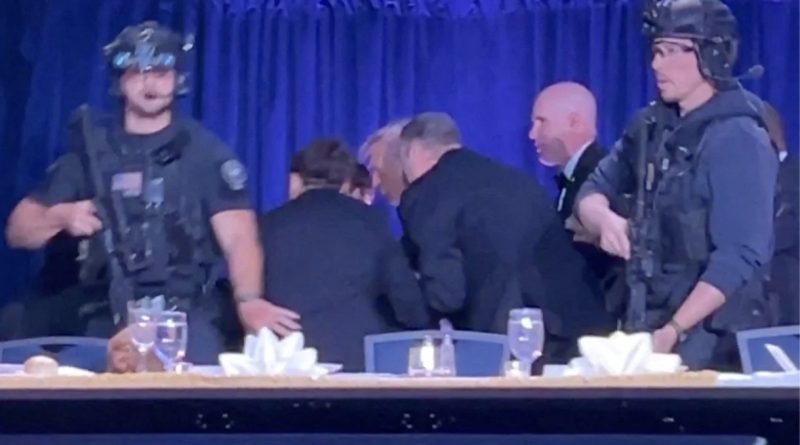 Trampın iştirak etdiyi tədbirdə atışma