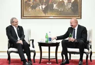 Pezeşkianın türkcə danışması İranda etiraz doğurdu