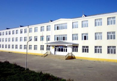 Xudatdakı 4 saylı məktəbdə dərslər dayandırıldı: Müəllimlər etiraz edir