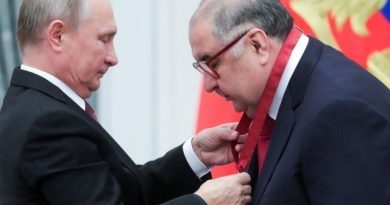 Usmanov Aİ-nin  sanksiya siyahısından çıxarıldı